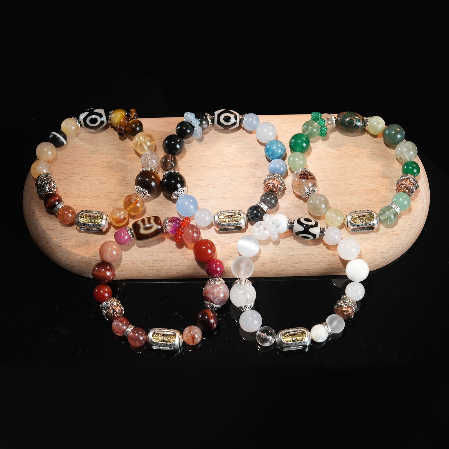 Lectura Avanzada 1-on-1 de la Carta Natal + Pulsera de Cristal de la Suerte (Sintonizada con tu Energía)